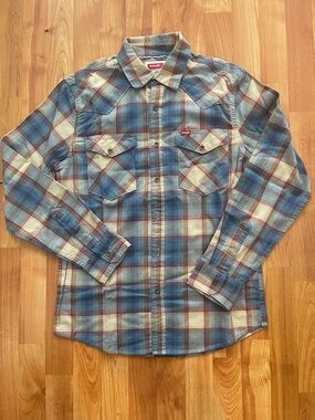 Wrangler Plaid Button-Down Shirt in Blue and Cream